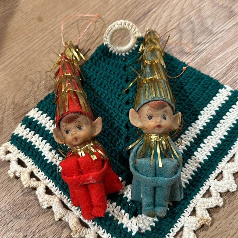 2 vintage pixie elf knee huggers. Napco?